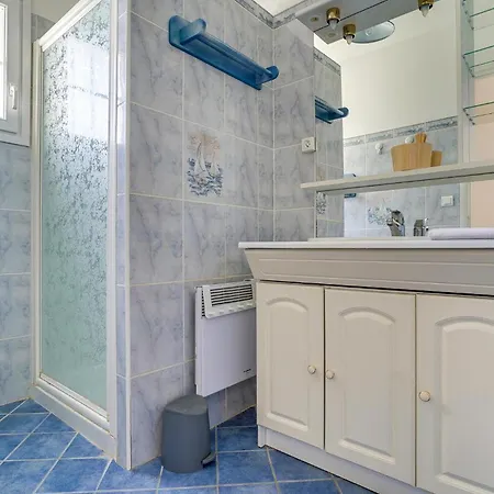 3 Bedroom Awesome Home In Saint-Georges-D'Oleron