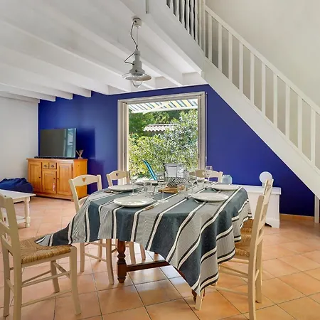 3 Bedroom Awesome Home In Saint-Georges-D'Oleron *