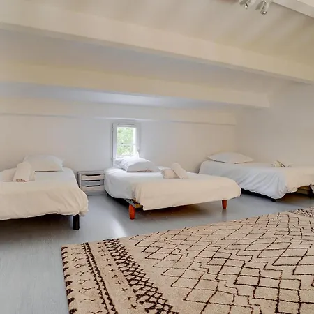 Cozy In Saint-georges-doleron With Kitchen 度假居 *
